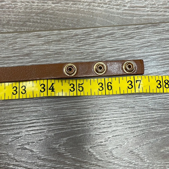 Michael Kors Signature Vanilla and Gold Chain Belt Bag Pouch Fanny Pack Purse M - Picture 11 of 12